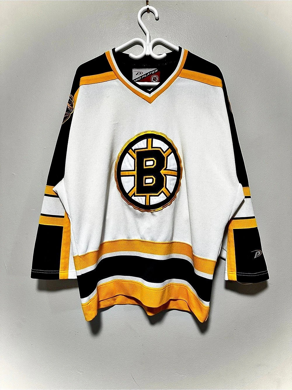 Pro Player Vintage Boston Bruins Pro Player NHL Hockey Jersey NHL Hockey Jersey